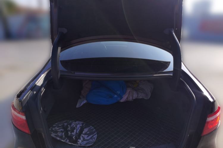 Used Jaguar XFL 2020 XFL 2.0T P200 Two-Wheel-Drive Rally Flag Edition Trunk
