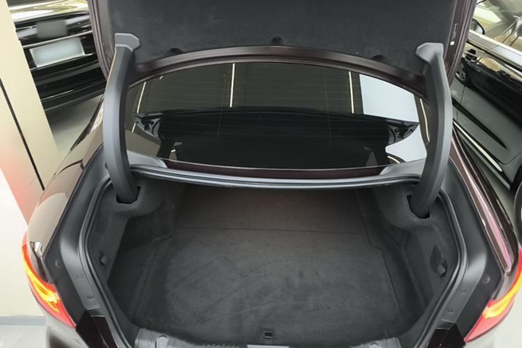 Used Jaguar XFL 2020 XFL 2.0T P200 Two-Wheel-Drive Elite Edition Trunk