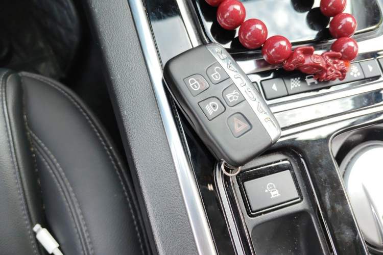 Used Jaguar XFL 2020 XFL 2.0T P200 Two-Wheel-Drive Windflower Edition Vehicle Key
