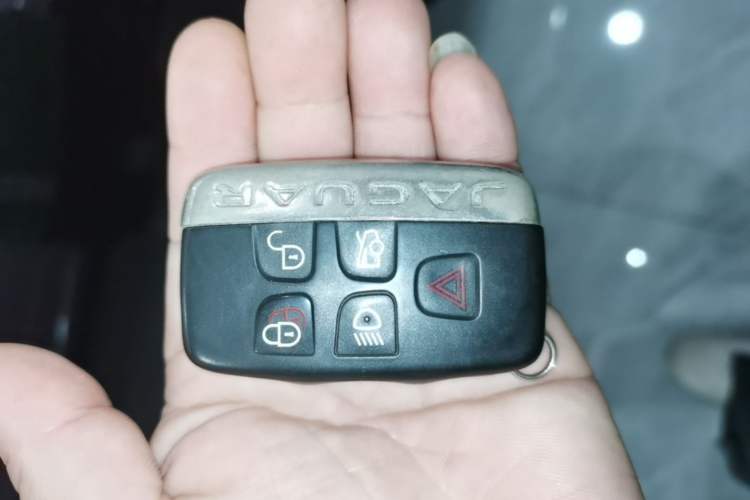 Used Jaguar XFL 2020 XFL 2.0T P200 Two-Wheel-Drive Elite Edition Vehicle Key