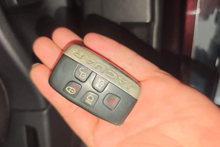 Used Jaguar XFL 2020 XFL 2.0T P200 Two-Wheel-Drive Elite Edition Vehicle Key