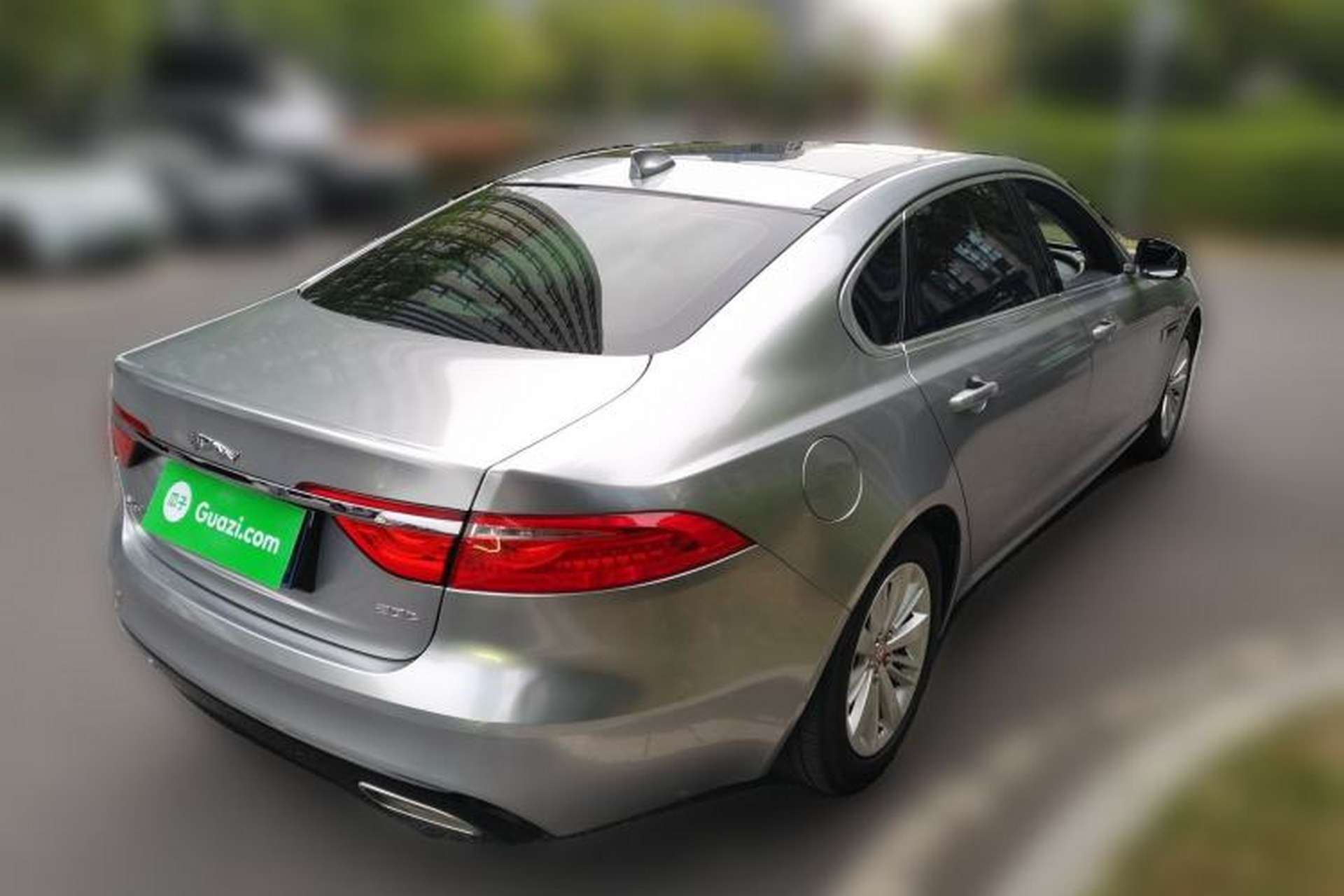 Used Jaguar XFL 2020 XFL 2.0T P200 Two-Wheel-Drive Windflower Edition Rear Right 45 Deg