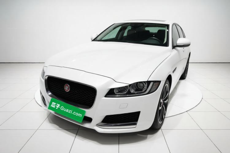 Jaguar XFL 2020 XFL 2.0T P200 Two-Wheel-Drive Elite Edition d’occasion Guazi used car, China used car export, Used car for sale, Used cars, Cheapest cars for sale