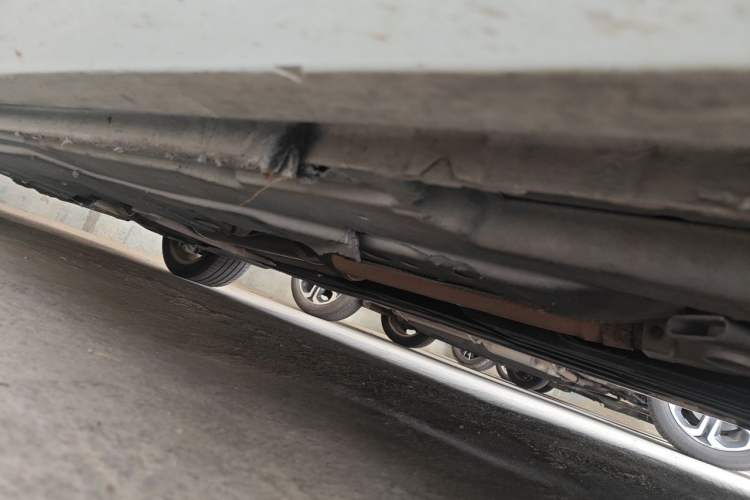 Used Jaguar XFL 2020 XFL 2.0T P200 Two-Wheel-Drive Elite Edition Chassis Front Right