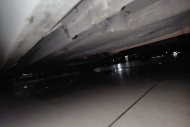 Used Jaguar XFL 2020 XFL 2.0T P200 Two-Wheel-Drive Windflower Edition Chassis Front Right
