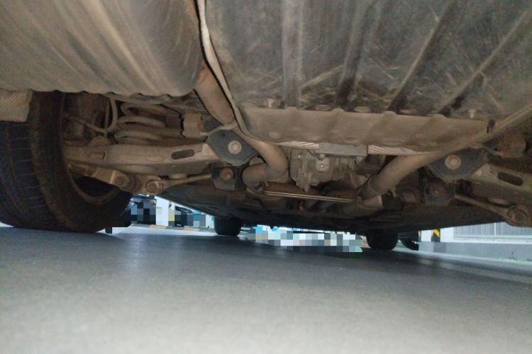 Used Jaguar XFL 2020 XFL 2.0T P200 Two-Wheel-Drive Windflower Edition Chassis Rear