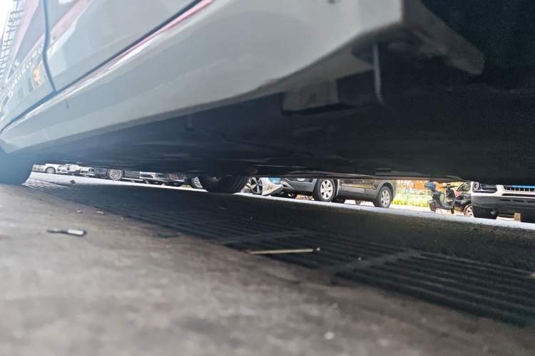 Used Jaguar XFL 2020 XFL 2.0T P200 Two-Wheel-Drive Elite Edition Chassis Rear Left