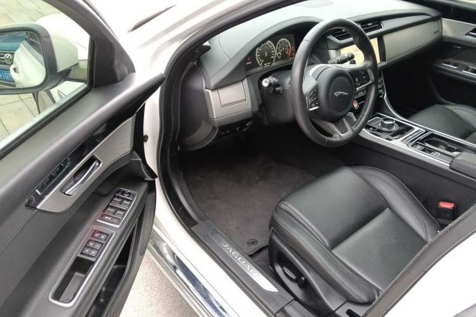 Used Jaguar XFL 2020 XFL 2.0T P200 Two-Wheel-Drive Elite Edition Driver Seat
