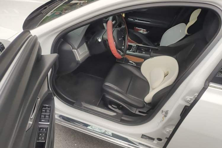 Used Jaguar XFL 2020 XFL 2.0T P200 Two-Wheel-Drive Elite Edition Driver Seat