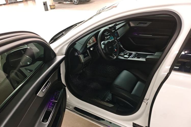 Used Jaguar XFL 2020 XFL 2.0T P200 Two-Wheel-Drive Elite Edition Driver Seat