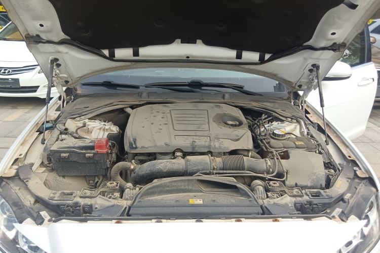 Used Jaguar XFL 2020 XFL 2.0T P200 Two-Wheel-Drive Elite Edition Engine Bay