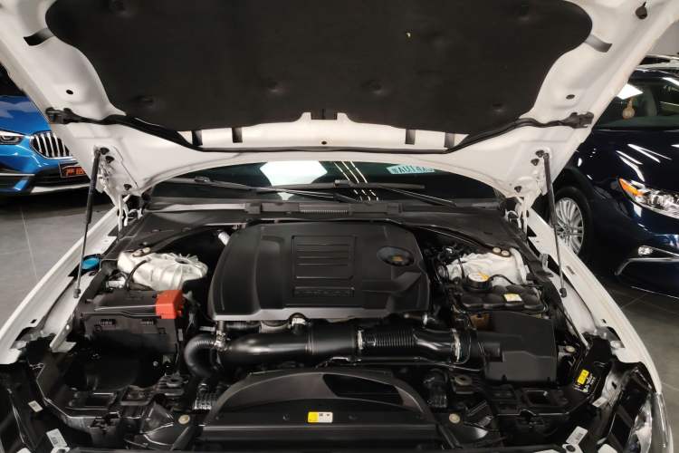 Used Jaguar XFL 2020 XFL 2.0T P200 Two-Wheel-Drive Elite Edition Engine Bay