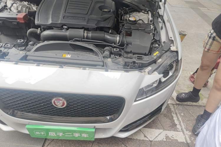 Used Jaguar XFL 2020 XFL 2.0T P200 Two-Wheel-Drive Rally Flag Edition Engine Bay Left