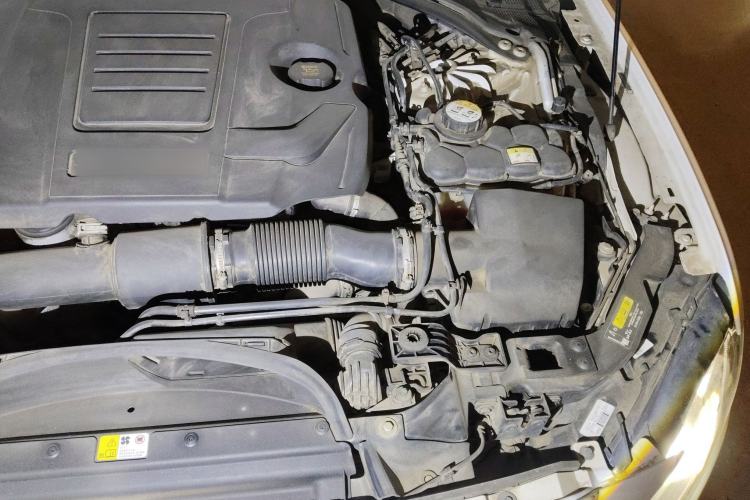 Used Jaguar XFL 2020 XFL 2.0T P200 Two-Wheel-Drive Elite Edition Engine Bay Left