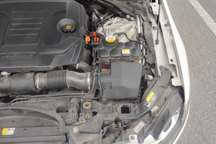 Used Jaguar XFL 2020 XFL 2.0T P200 Two-Wheel-Drive Elite Edition Engine Bay Left
