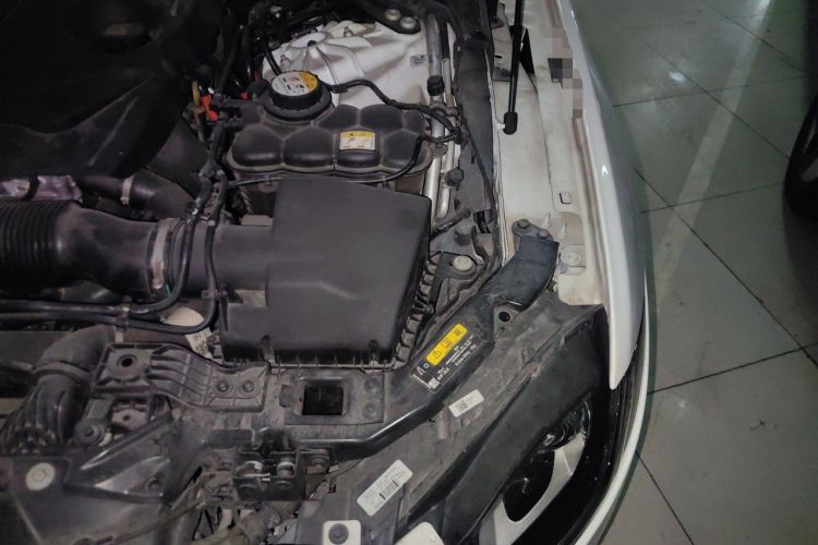 Used Jaguar XFL 2020 XFL 2.0T P200 Two-Wheel-Drive Windflower Edition Engine Bay Left