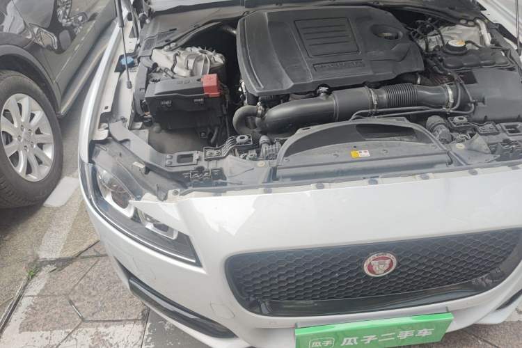 Used Jaguar XFL 2020 XFL 2.0T P200 Two-Wheel-Drive Rally Flag Edition Engine Bay Right