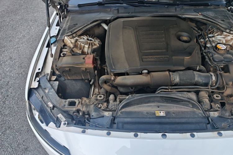 Used Jaguar XFL 2020 XFL 2.0T P200 Two-Wheel-Drive Elite Edition Engine Bay Right