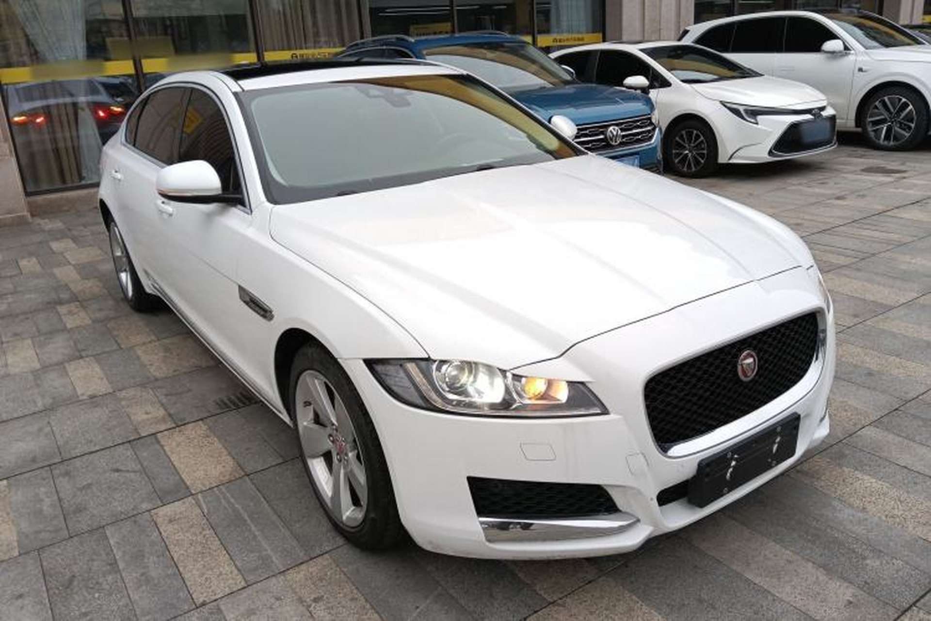 Used Jaguar XFL 2020 XFL 2.0T P200 Two-Wheel-Drive Elite Edition Exterior 1