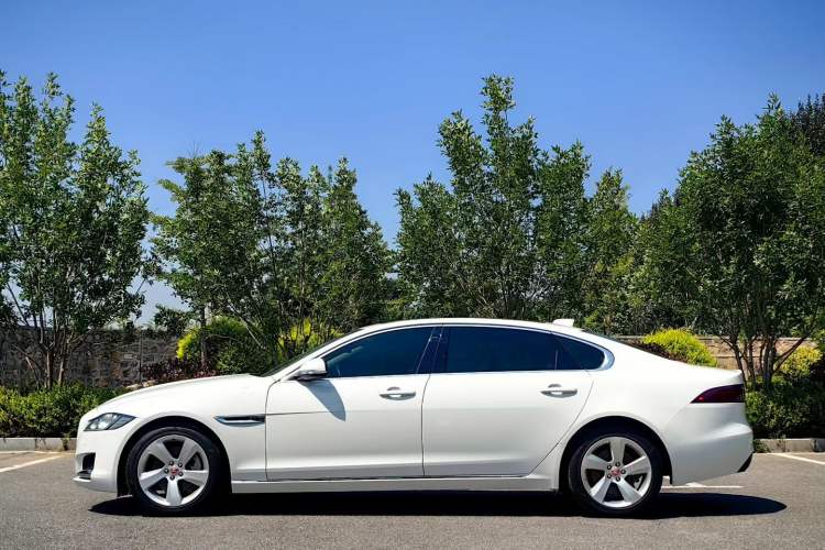 Used Jaguar XFL 2020 XFL 2.0T P200 Two-Wheel-Drive Elite Edition Exterior 2