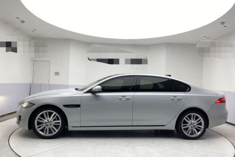 Used Jaguar XFL 2020 XFL 2.0T P200 Two-Wheel-Drive Rally Flag Edition Exterior 2