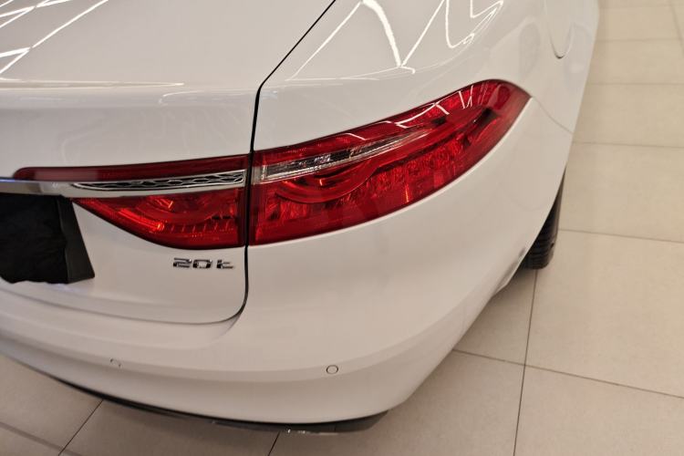 Used Jaguar XFL 2020 XFL 2.0T P200 Two-Wheel-Drive Elite Edition Exterior 3