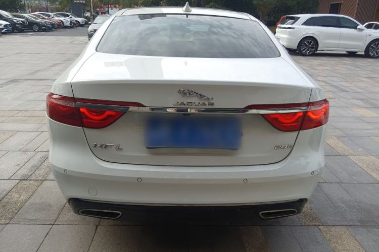 Used Jaguar XFL 2020 XFL 2.0T P200 Two-Wheel-Drive Elite Edition Exterior 4