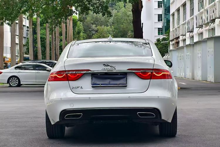Used Jaguar XFL 2020 XFL 2.0T P200 Two-Wheel-Drive Elite Edition Exterior 4