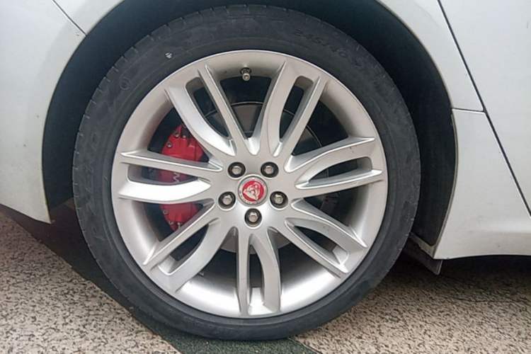 Used Jaguar XFL 2020 XFL 2.0T P200 Two-Wheel-Drive Rally Flag Edition Exterior 5