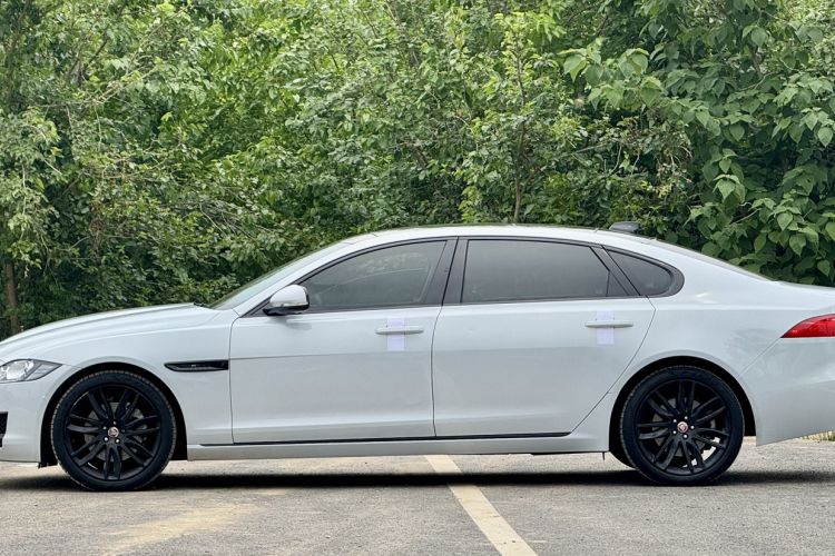 Used Jaguar XFL 2020 XFL 2.0T P200 Two-Wheel-Drive Rally Flag Edition Exterior 5