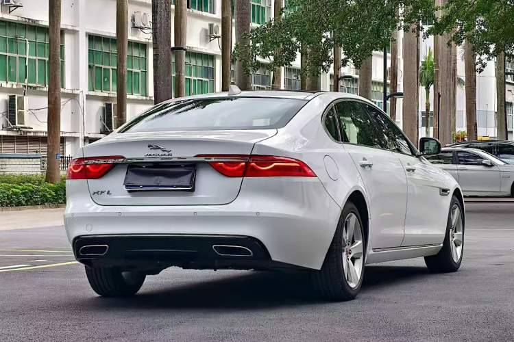 Used Jaguar XFL 2020 XFL 2.0T P200 Two-Wheel-Drive Elite Edition Exterior 5