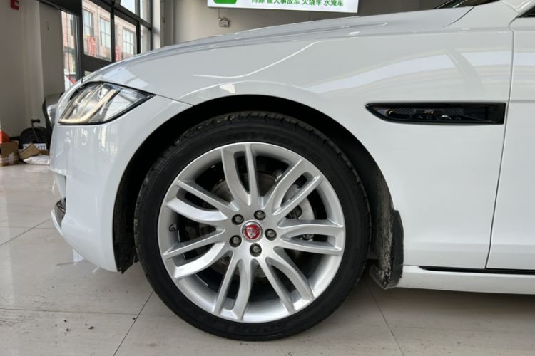 Used Jaguar XFL 2020 XFL 2.0T P200 Two-Wheel-Drive Rally Flag Edition Exterior 5