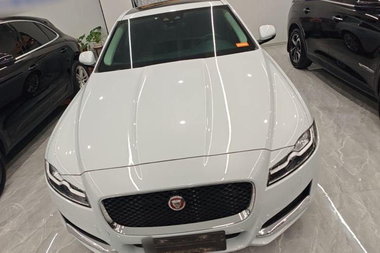 Used Jaguar XFL 2020 XFL 2.0T P250 Four-Wheel Drive Luxury Edition Front