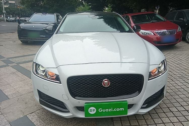 Used Jaguar XFL 2020 XFL 2.0T P200 Two-Wheel-Drive Rally Flag Edition Front