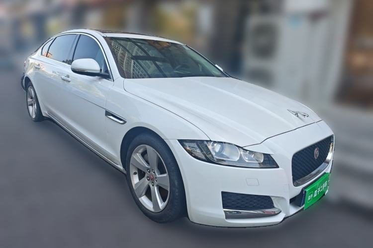 Used Jaguar XFL 2020 XFL 2.0T P200 Two-Wheel-Drive Elite Edition Front Right 45 Deg