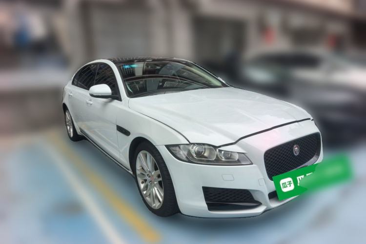 Used Jaguar XFL 2020 XFL 2.0T P200 Two-Wheel-Drive Rally Flag Edition Front Right 45 Deg