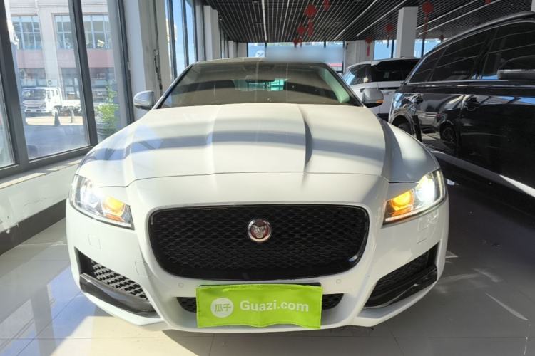Used Jaguar XFL 2020 XFL 2.0T P200 Two-Wheel-Drive Rally Flag Edition Front