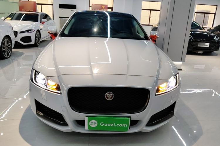 Used Jaguar XFL 2020 XFL 2.0T P200 Two-Wheel-Drive Rally Flag Edition Front