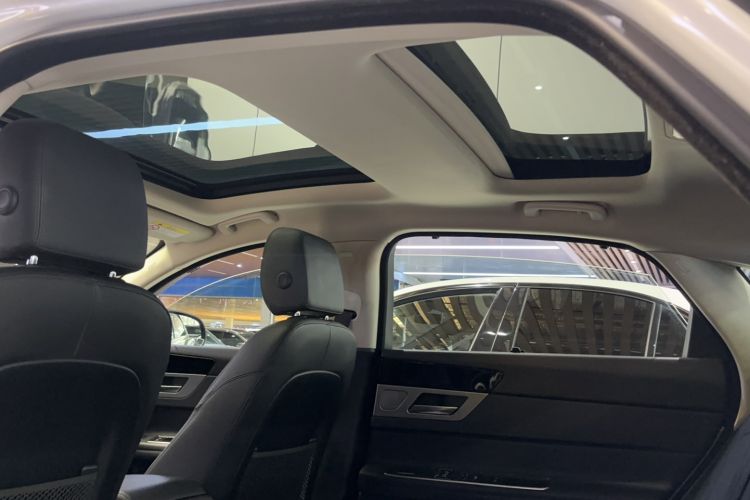 Used Jaguar XFL 2020 XFL 2.0T P200 Two-Wheel-Drive Windflower Edition Headliner