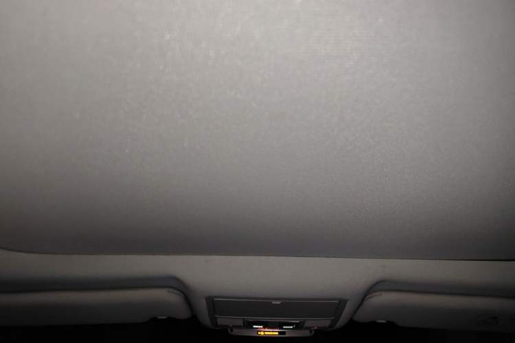 Used Jaguar XFL 2020 XFL 2.0T P200 Two-Wheel-Drive Windflower Edition Headliner