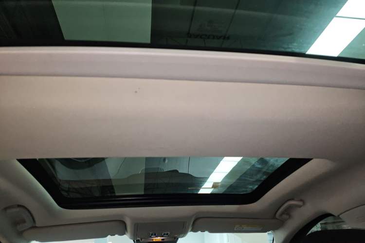 Used Jaguar XFL 2020 XFL 2.0T P200 Two-Wheel-Drive Elite Edition Headliner