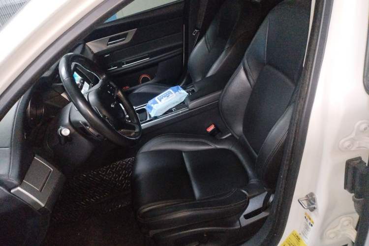 Used Jaguar XFL 2020 XFL 2.0T P200 Two-Wheel-Drive Windflower Edition Left Front Seat