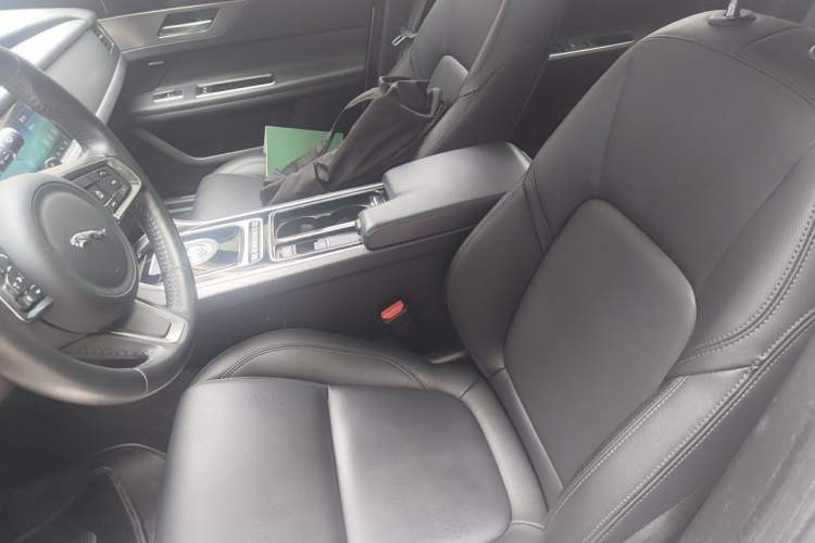Used Jaguar XFL 2020 XFL 2.0T P200 Two-Wheel-Drive Rally Flag Edition Left Front Seat