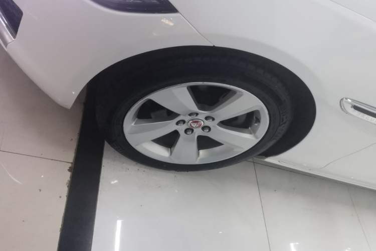 Used Jaguar XFL 2020 XFL 2.0T P200 Two-Wheel-Drive Elite Edition Left Front Wheel Hub