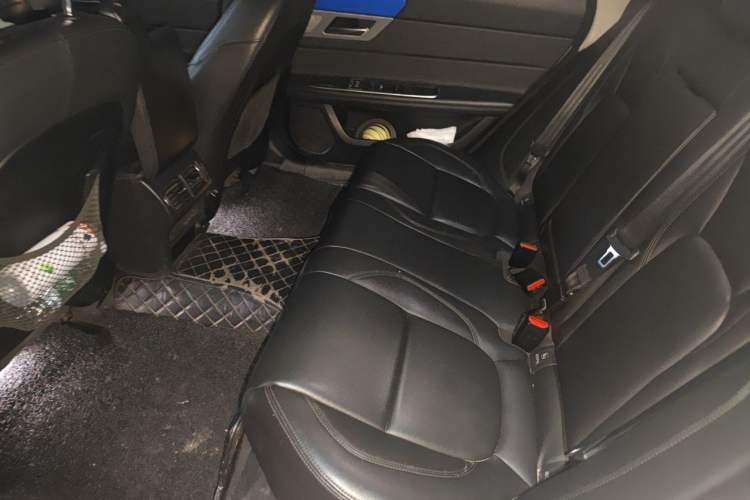 Used Jaguar XFL 2020 XFL 2.0T P200 Two-Wheel-Drive Elite Edition Left Rear Seat