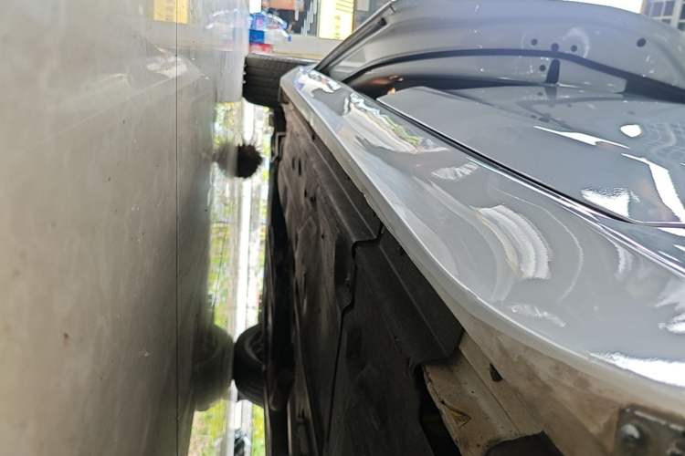 Used Jaguar XFL 2020 XFL 2.0T P250 Four-Wheel Drive Luxury Edition Left Side Sill