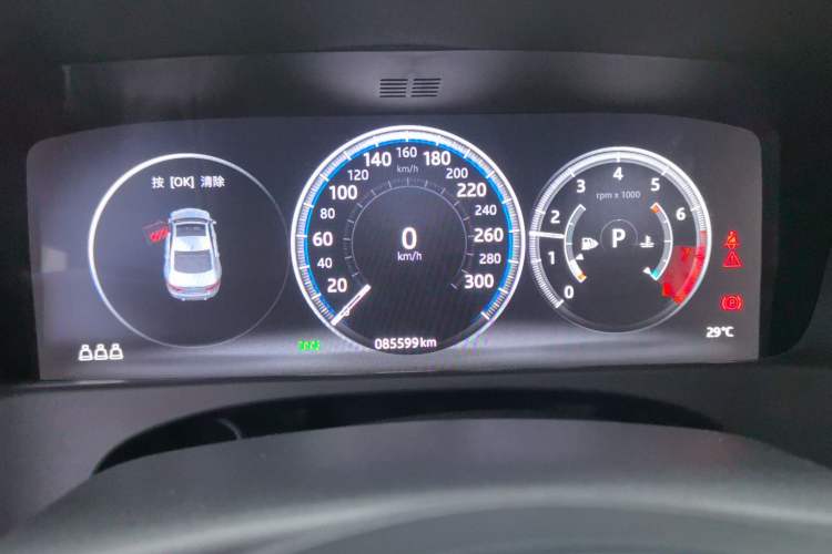 Used Jaguar XFL 2020 XFL 2.0T P200 Two-Wheel-Drive Elite Edition Odometer Close Up