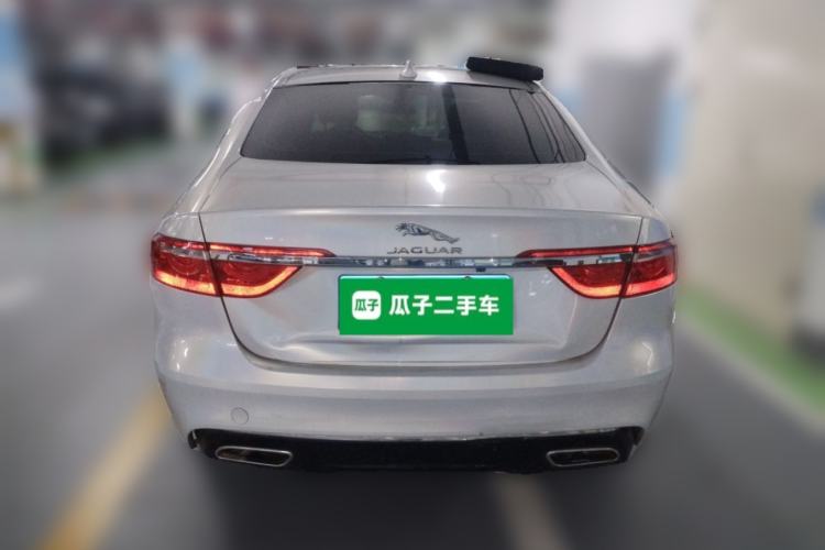 Used Jaguar XFL 2020 XFL 2.0T P200 Two-Wheel-Drive Windflower Edition Rear