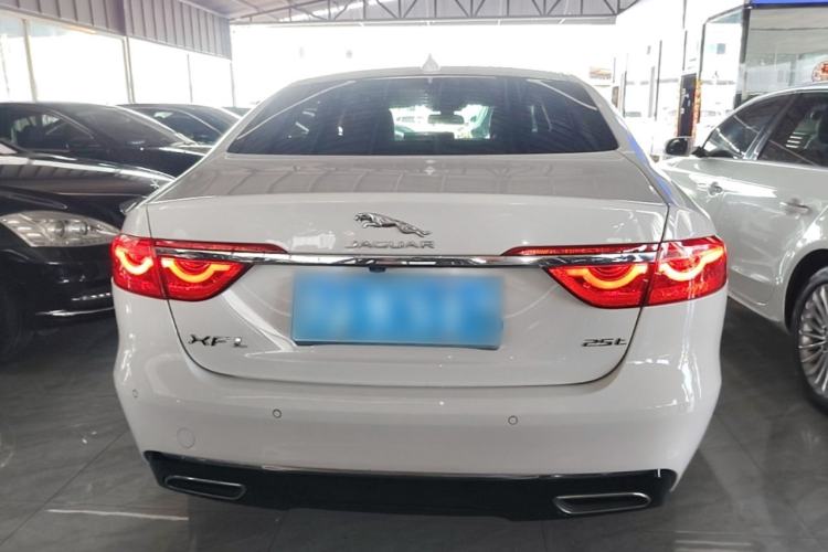 Used Jaguar XFL 2020 XFL 2.0T P250 Two-Wheel-Drive Luxury Edition Rear