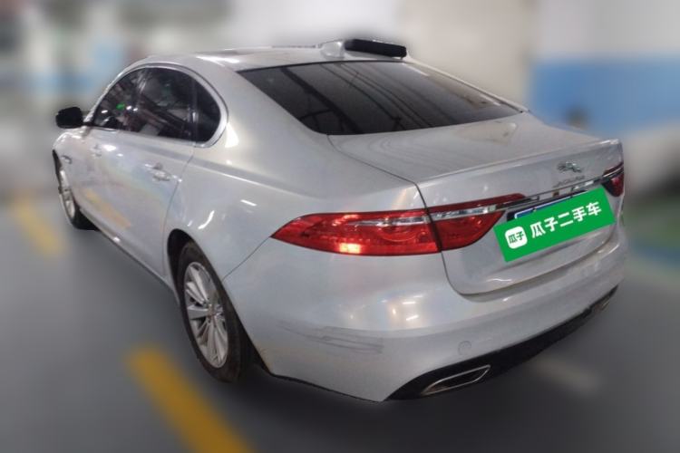 Used Jaguar XFL 2020 XFL 2.0T P200 Two-Wheel-Drive Windflower Edition Rear Left 45 Deg